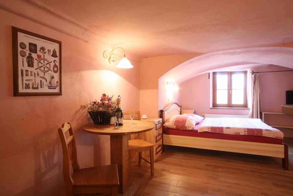 Apartmany Reve Třeboň Δωμάτιο φωτογραφία